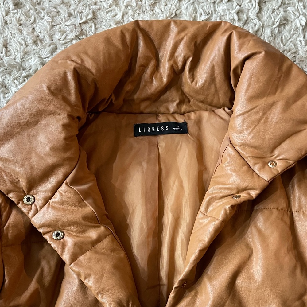 Lioness Caramel Puffer Jacket